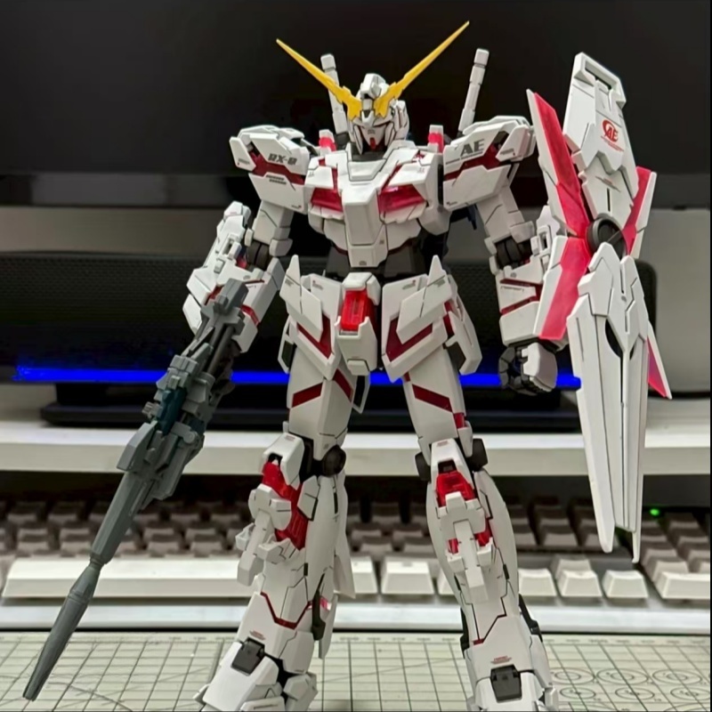 Bandai Gundam Rg - Modelo ensamblado HG Unicorn 1/144 Jim