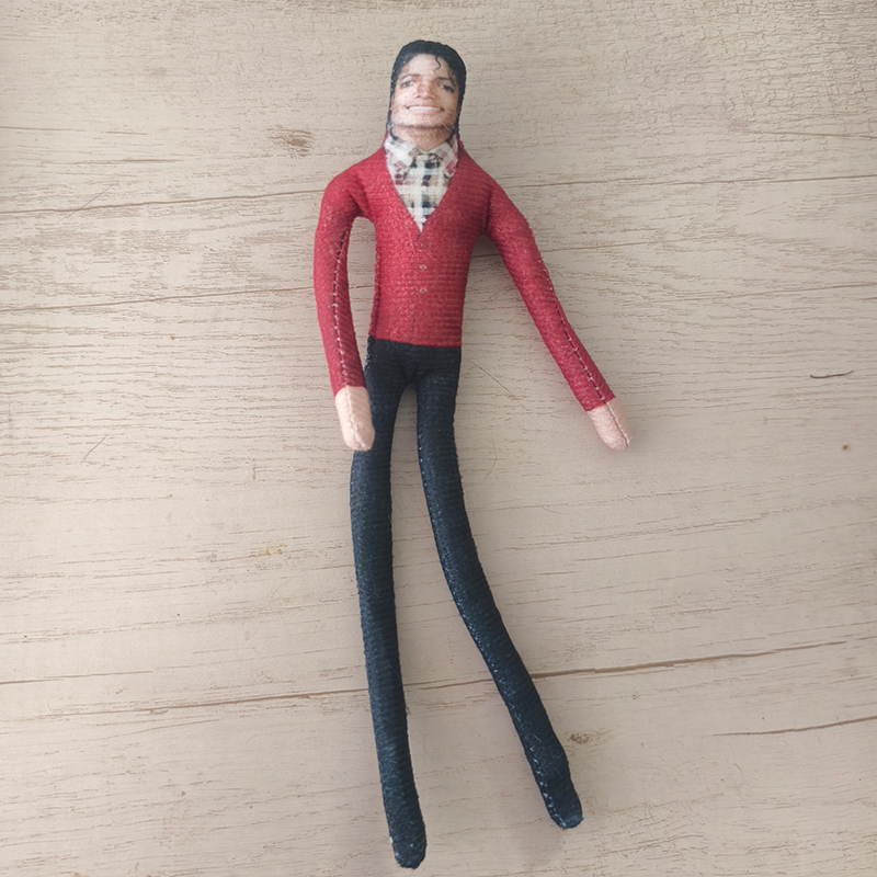 Muñeco de Peluche de Michael J - Evoker Cosplay Prop reseña y precio